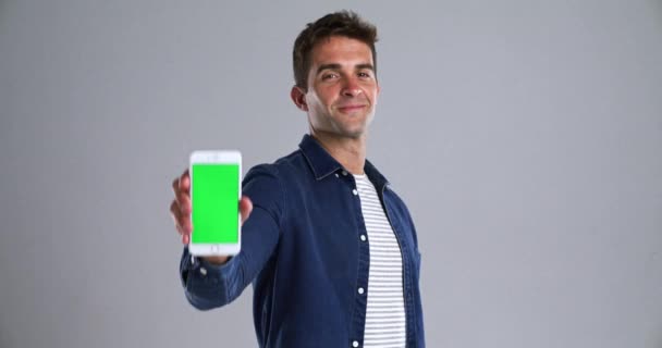 Telefon Mutlu Adam Yeşil Ekran Maket Alanı Reklam Pazarlama Bilgi — Stok video
