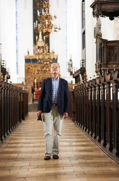 Caminar Pasillo Anciano Una Iglesia Para Hacer Turismo Viaje Fin —  Fotos de Stock