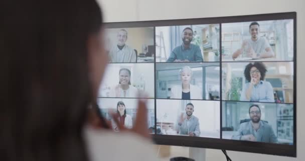 Forretningsfolk Videokonference Hold Skærmen Online Præsentation Diskussion Bølge Hej Gruppe – Stock-video