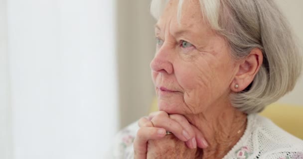 Evinde Korku Stres Alzheimer Keder Travma Anısı Olan Yaşlı Bir — Stok video