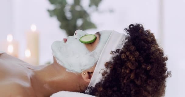 Vrouw Spa Huidverzorging Gezichtsmasker Rust Stress Vrij Voor Wellness Cosmetica — Stockvideo