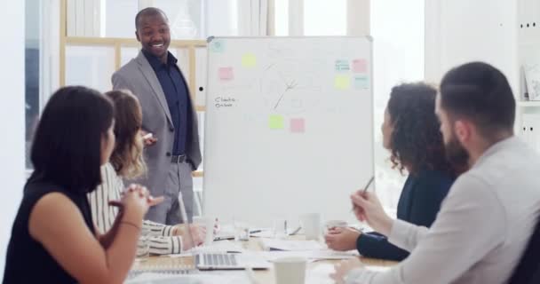 Sales Presentation Applause Speaker Board Teaching Chart Goal Target Meeting — Stock Video