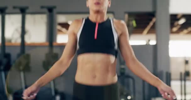 Vrouw Springoefening Touw Sportschool Voor Cardiotraining Training Training Voor Energie — Stockvideo
