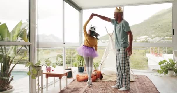 Fantasy Dance Dad His Daughter Fun While Playing Together King — Stock Video