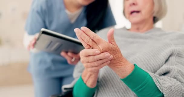 Mâinile Vorbesc Femeie Medic Pentru Consultare Problemă Artrită Sau Dureri — Videoclip de stoc
