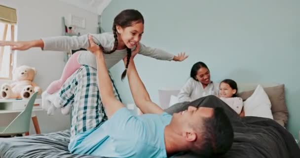 Rodinný Dům Otec Dívka Posteli Letadlo Hry Bonding Péče Láska — Stock video