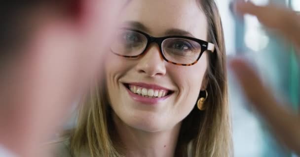Mujer Rostro Hombre Conversación Para Crecimiento Empresa Planificación Del Trabajo — Vídeos de Stock