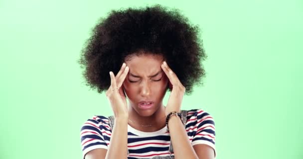 Pantalla Verde Estrés Mujer Con Dolor Cabeza Estudio Para Agotamiento — Vídeos de Stock