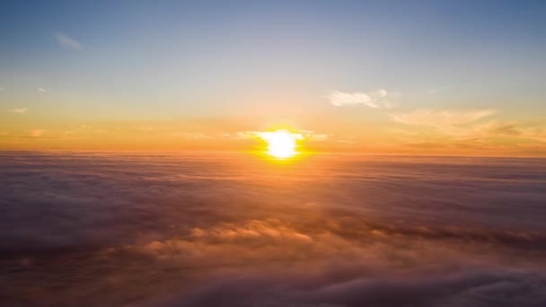 Doğa Günbatımı Mavi Gökyüzü Ufukta Bulutlar Manzara Turuncu Renkli Güneş — Stok video