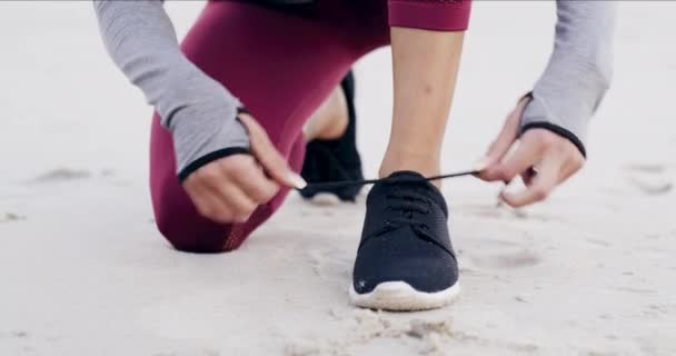 Exercise Woman Tie Shoes Beach Workout Cardio Jog Performance Wellness — Stock Video