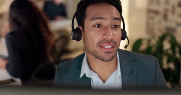 Cara Centro Llamadas Hombre Hablando Auricular Para Servicio Cliente Asesoramiento — Vídeo de stock