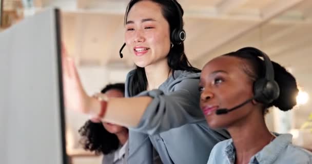 Mujer Asiática Centro Llamadas Equipo Coaching Servicio Cliente Soporte Telemarketing — Vídeos de Stock