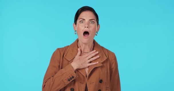 Γυναίκα Πρόσωπο Έκπληξη Δράμα Και Ειδήσεις Σοκαρισμένη Αντίδραση Emoji Και — Αρχείο Βίντεο