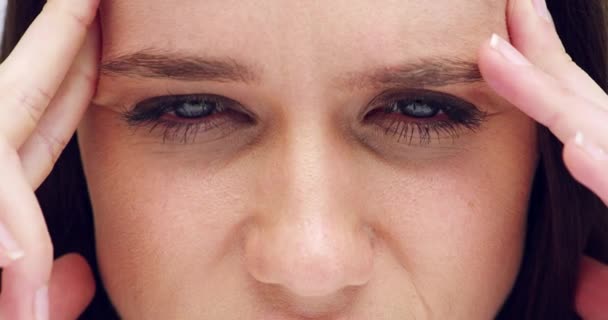 Жінка Головний Біль Стрес Обличчі Впритул Болем Втомою Або Стресом — стокове відео
