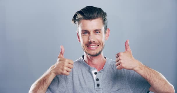 Happy Studio Face Man Thumbs Thanks Gesture Yes Feedback Vote — Stock Video