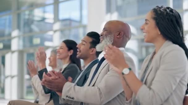 Multitud Gente Negocios Aplausos Taller Éxito Feliz Para Conferencia Diversidad — Vídeo de stock