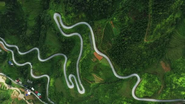 Drone Montagnes Verdoyantes Route Agriculture Voyage Tourisme Écologique Vacances Aventure — Video