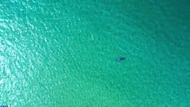 Mar Aventura Pessoas Remo Embarque Drone Com Água Azul Liberdade — Vídeo de Stock