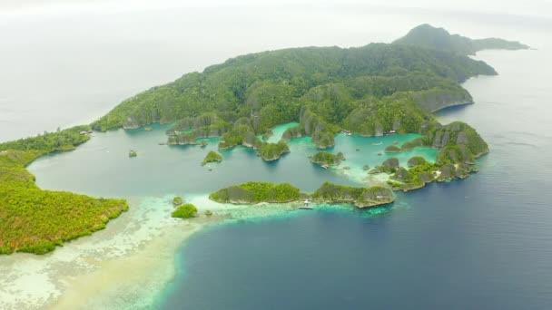 Île Océan Bateaux Pour Drone Montagne Été Pour Bord Mer — Video