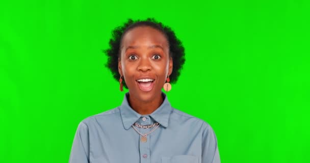 Sürpriz Heyecan Yeşil Ekranda Siyah Kadınla Iyi Haberler Duyurular Vay — Stok video