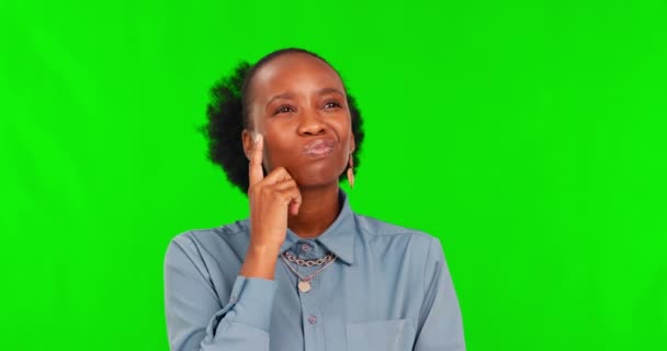Πράσινη Οθόνη Σύγχυση Και Σκέψη Από Μαύρη Γυναίκα Στο Στούντιο — Αρχείο Βίντεο