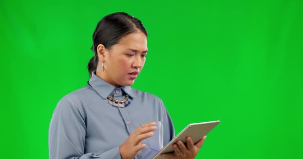 Πράσινη Οθόνη Δυσλειτουργία Και Ασιάτισσα Γυναίκα Tablet Άγχος Και Απογοητευμένη — Αρχείο Βίντεο