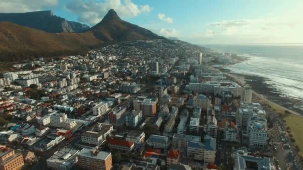 Hava Gökyüzü Dronu Cape Town Şehri Şehir Manzaralı Seyahat Inşaat — Stok video