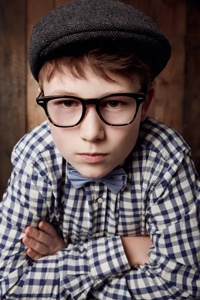 Portrait Glasses Serious Kid Arms Crossed Fashion Retro Vintage Confident — Stock Photo, Image