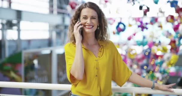 Negocios Mujeres Llamadas Telefónicas Riéndose Con Comunicación Networking Conversación Lugar — Vídeos de Stock