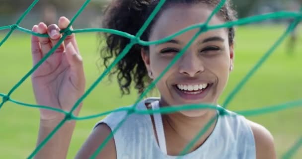 Portrait Filet Football Femme Sur Terrain Plein Air Pour Exercice — Video