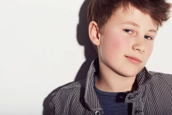 Teenager Porträt Und Junge Mit Mode Atelier Weißer Hintergrund Mit — Stockfoto