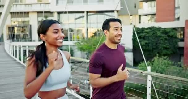 Running City Couple Friends Fitness Training Teamwork Workout Urban Bridge — Stock Video