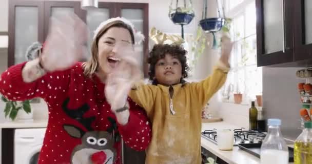 Videochiamata Faccia Famiglia Felice Natale Con Ciao Onda Comunicazione Globale — Video Stock