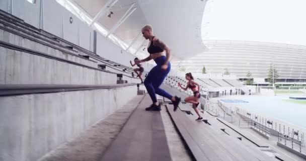Hardlopen Trappen Vrouwen Met Beweging Training Training Voor Evenwicht Cardio — Stockvideo