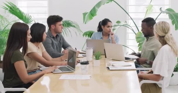 Biznesmeni Laptop Spotkania Współpracy Planowania Lub Pracy Zespołowej Biurze Biznesmen — Wideo stockowe