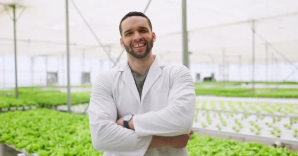 Теплиця Портрет Дослідження Сільським Господарством Людина Ботанік Органічними Овочами Посмішка — стокове відео