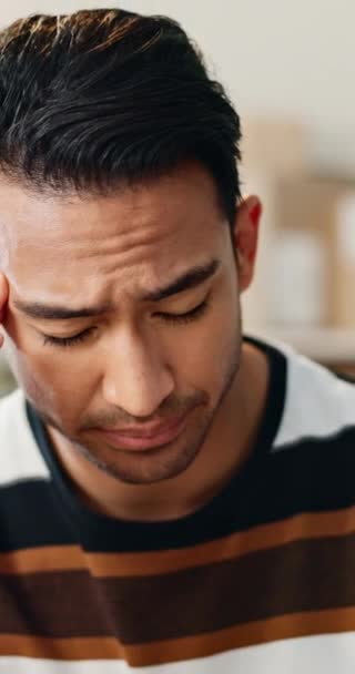 Εκκίνηση Επιχειρηματίας Και Άνθρωπος Πονοκέφαλο Πόνο Και Μυϊκή Ένταση Κατάθλιψη — Αρχείο Βίντεο