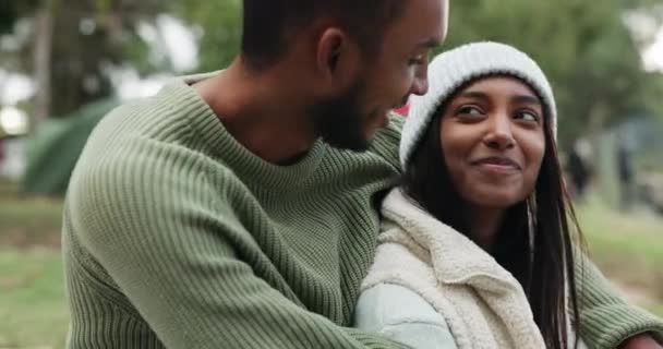 Amour Romance Couple Heureux Campant Dans Nature Profitant Vacances Vacances — Video