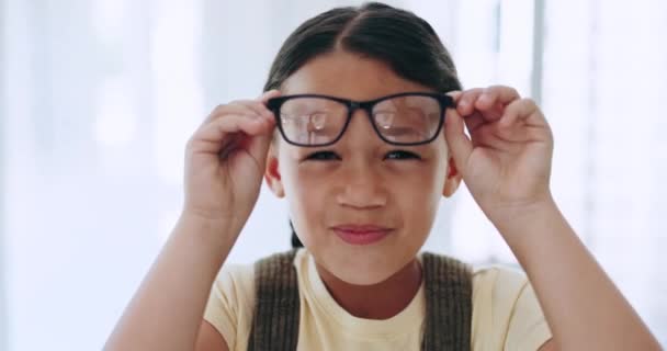 Dziecko Okulary Portret Okularów Ramki Obiektywu Okularów Okularowych Widzenia Wzroku — Wideo stockowe
