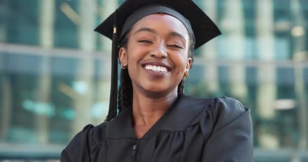 Cara Mujer Divertida Negra Con Graduación Educación Celebración Con Felicidad — Vídeos de Stock