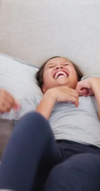 Happy Tickling Parents Girl Bed Family Home Weekend Morning Together — Stock Video