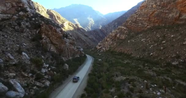 Voyage Nature Drone Voiture Sur Une Route Montagne Avec Liberté — Video