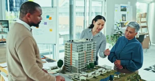 Бизнес Люди Моделирование Архитектурный Дизайн Офисе Городского Планирования Разработки Совместной — стоковое видео