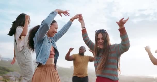 Grupo Baile Amigos Playa Para Celebrar Divertirse Vacaciones Vacaciones Verano — Vídeos de Stock