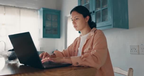 Werk Afstand Van Huis Laptop Vrouw Met Typen Internet Copywriting — Stockvideo