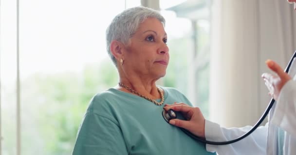 Patient Arzt Und Atmung Mit Stethoskop Für Gesundheitsprüfung Büro Und — Stockvideo