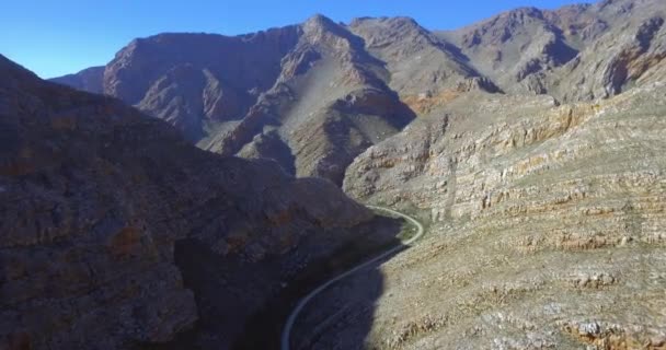 Drone Montanha Campo Para Viagens Por Estrada Para Paisagem Natureza — Vídeo de Stock