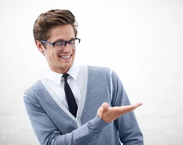 Man Hand Zakenman Mode Glimlach Het Aanbieden Van Werk Professioneel — Stockfoto