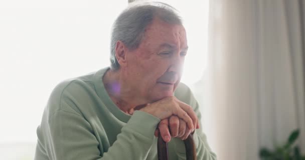 Jubilación Bastón Pensar Deprimido Hombre Futuro Estrés Ansiedad Con Salud — Vídeos de Stock
