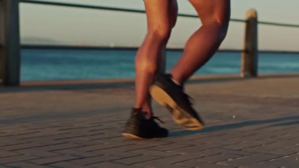 Fitness Playa Persona Corriendo Paseo Marítimo Para Hacer Ejercicio Aire — Vídeos de Stock